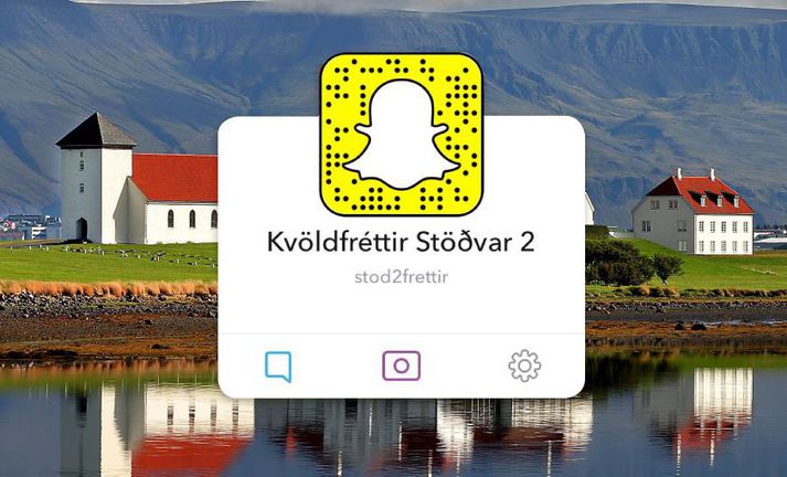 Með því að kveikja á Snapchat og beina myndavélinni að gula reitnum geturðu bætt við Kvöldfréttum Stöðvar 2 með einföldum hætti.