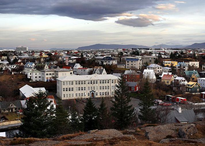 Ný atvinnumiðstöð verður opnuð innan tíðar í Hafnarfirði.