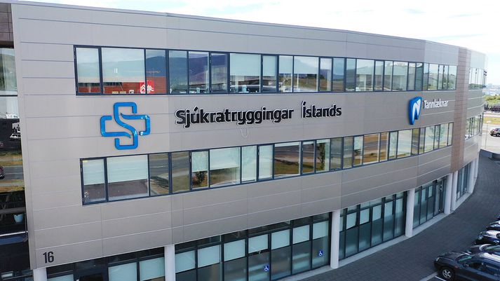 Berglind starfaði hjá Sjúkratryggingum árin 2012-2024. Brotin áttu sér stað á ellefu ára tímabili, frá 2013 fram að starfslokum hennar. 