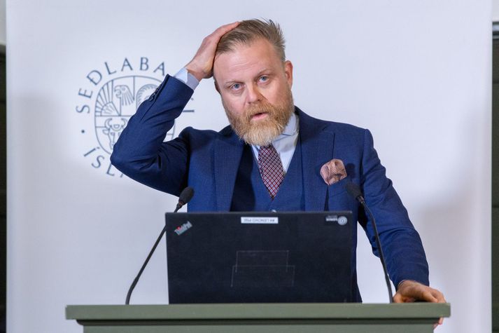 Ásgeir Jónsson seðlabankastjóri og formaður fjármálastöðugleikanefndar. Nefndin segir í yfirlýsingu sinni að hækkandi greiðslubyrði lána samtímis hægari umsvifum í efnahagslífinu auki líkur á greiðsluerfiðleikum með neikvæðum áhrifum á fjármálastöðugleika.