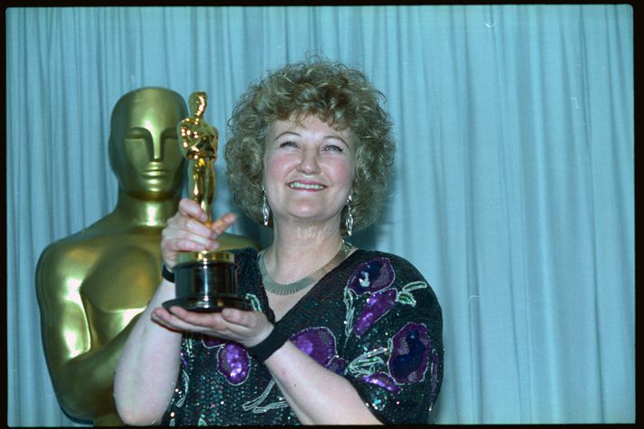 Brenda Fricker var fyrst írskra kvenna til þess að hljóta Óskarsverðlaun. 