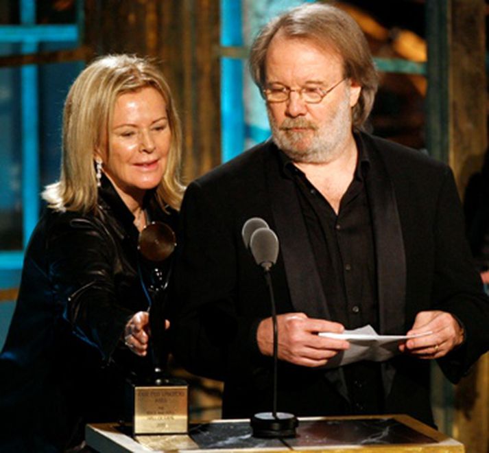 Benny Andersson og Anni-Frid Lyngstad tóku við viðurkenningunni í gærkvöldi. Þau bjuggu saman á árunum 1971 til 1981, þar af sem hjón síðustu þrjú árin.