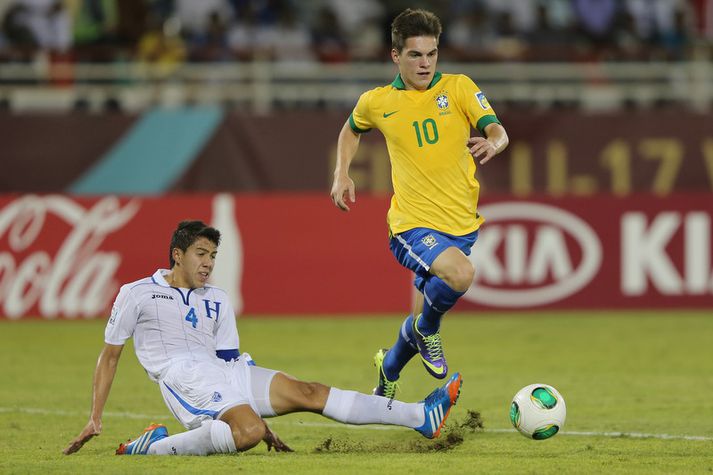 Nathan í leik með brasilíska 17 ára landsliðinu.