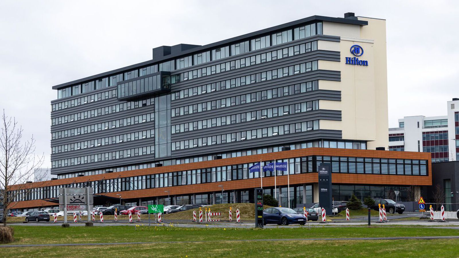 Þrjú hundruð sagt upp hjá Berjaya