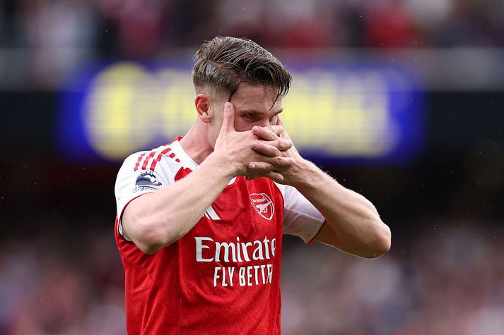 Viktor Gyökeres og félagar í Arsenal eru með naumt forskot á Manchester City.