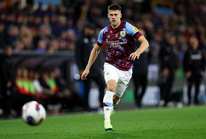 Jóhann Berg Guðmundsson verður áfram hjá Burnley.