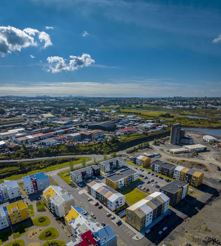 Meginmarkmið Reykjavíkurborgar í húsnæðismálum er að skapa fjölbreyttan og sveigjanlegan húsnæðismarkað sem tryggir öllum þak yfir höfuðið á viðráðanlegu verði.