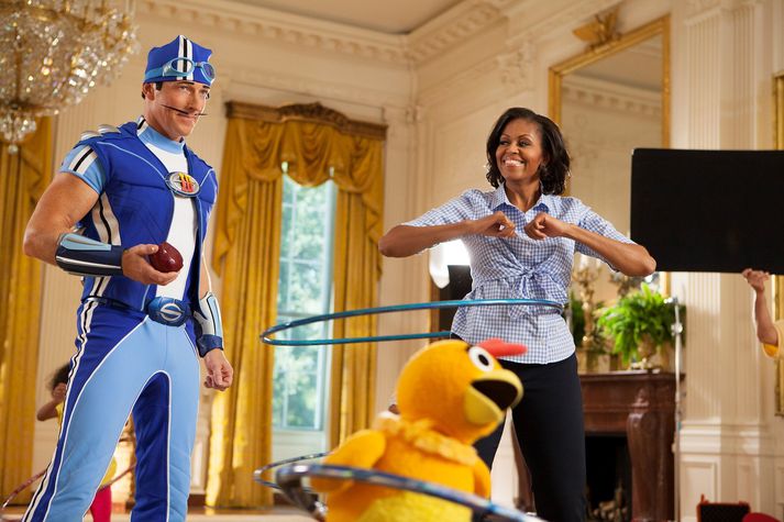 íþróttaálfurinn með Michelle Obama, fyrrverandi forsetafrú Bandaríkjanna, í Hvíta húsinu. 
