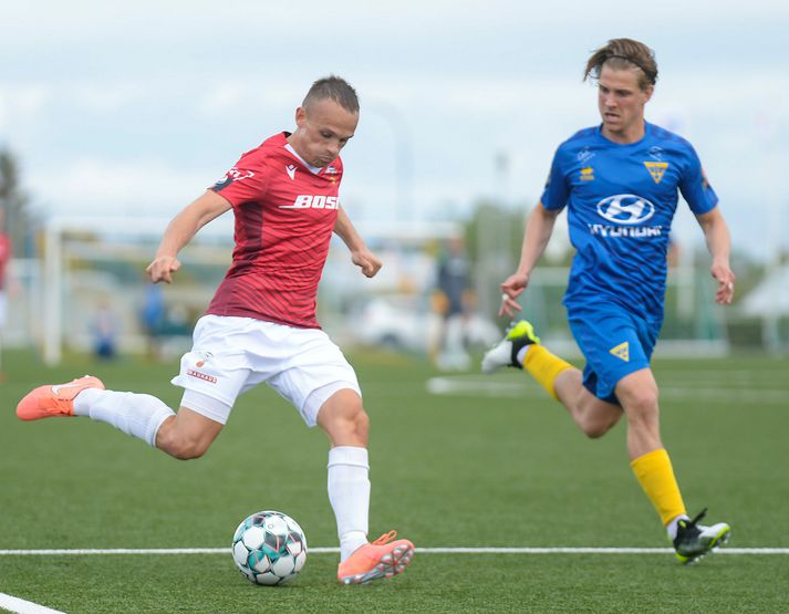 Aron Bjarnason var frábær í liði Vals í sumar sem lánsmaður frá Újpest.