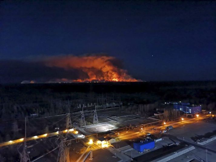 Mynd tekin af þaki kjarnorkuversins í Tsjernobyl síðastliðinn föstudag.