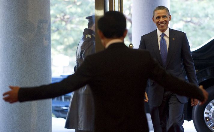 Forseti Suður-Kóreu tekur hér á móti Barack Obama.
