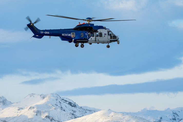 Einn var fluttur af slysstað með þyrlu Landhelgisgæslunnar.