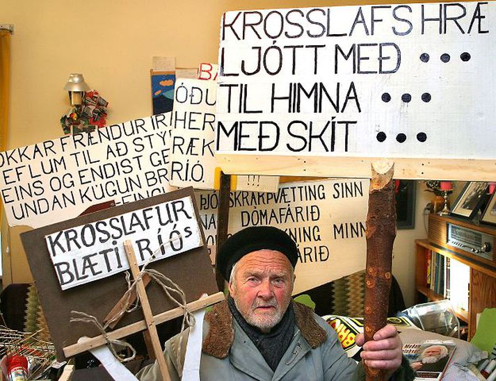 Meirihlutinn vill bíða eftir hugmyndum hóps áhugamanna um hvernig beri að minnast Helga.
fréttablaðið/gva
