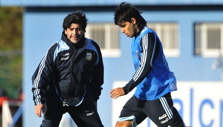 Diego Maradona og Sergio Agüero.