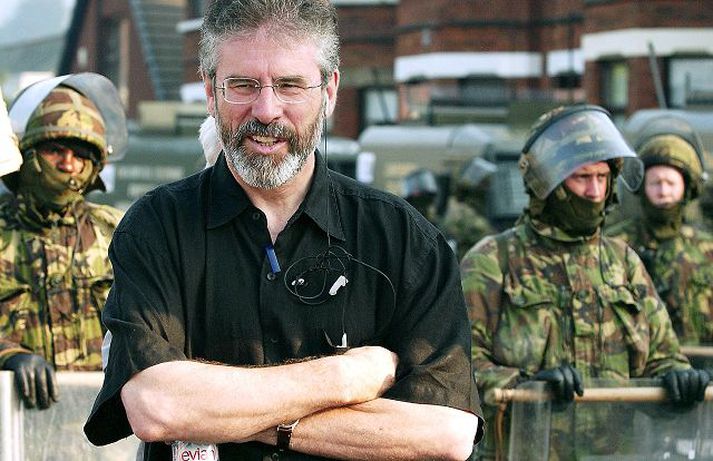 Myndar ekki stjórn. Gerry Adams, leiðtogi Sinn Fein, mun eins og málin standa í dag ekki mynda stjórn ásamt Bertie Ahern, leiðtoga stærsta flokks írlands, Fianna Fail.