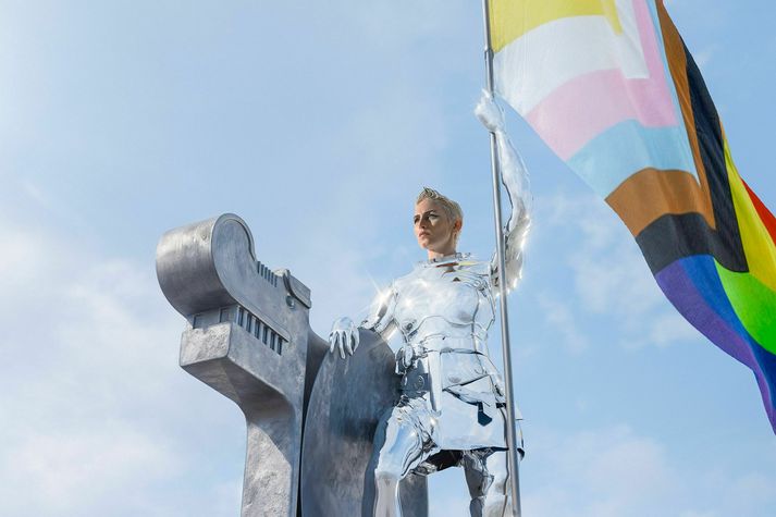 Margrét Rán semur og flytur Pride lagið í ár undir listamannsnafninu RÁN.