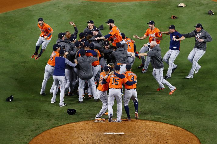 Houston Astros varð meistari í fyrsta sinn.