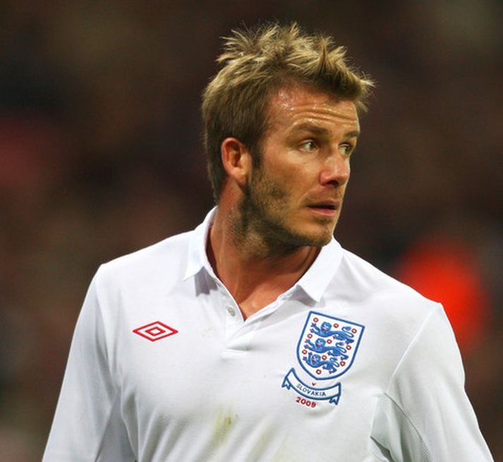 Beckham nýtur lífsins með enska landsliðinu.