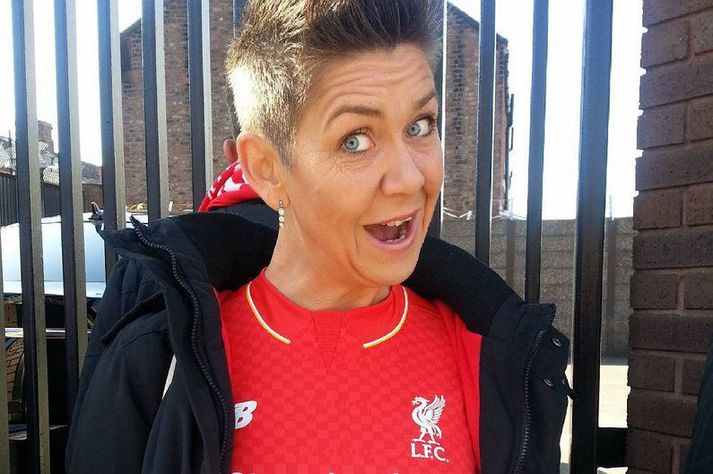 Nina Babsy Løyning í einni af heimsóknum sínum á Anfield.