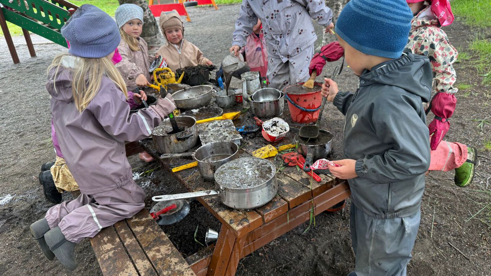 Yngsta barnið sem fékk boð um pláss fimmtán mánaða