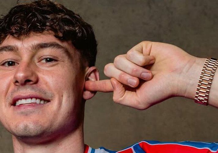 Crystal Palace keypti framherjan Jorgen Strand Larsen frá Wolves sem voru stærstu fréttirnar frá rólegum lokadegi.