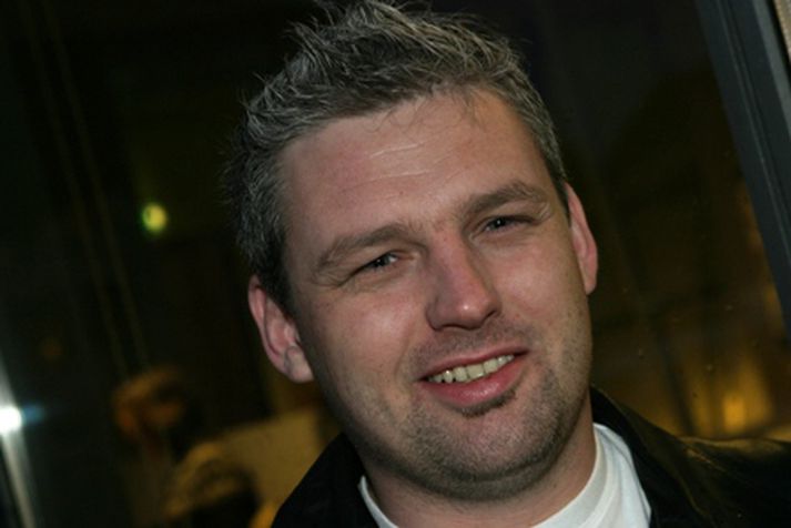 Svavar Halldórsson segir auðmenn reyna að hræða blaðamenn frá störfum sínum.