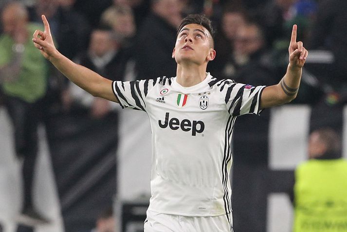 Paulo Dybala fagnar marki sínu.