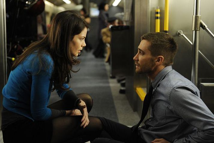 Jake Gyllenhaal leikur aðalhlutverkið í Source Code, sem hefur fengið frábæra dóma. Hér er hann með Michelle Monaghan.
