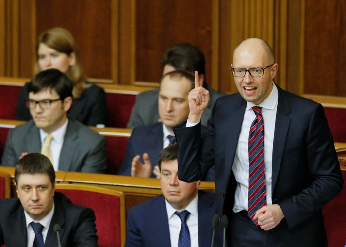 Arseniy Yatsenyuk á þingi í dag.