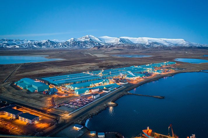 Á síðasta ári námu rekstrartekjur Norðuráls um 793 milljónum Bandaríkjadala, jafnvirði tæplega 100 milljarða króna á núverandi gengi, en þá var álframleiðsla félagsins samtals um 308 þúsund tonn.