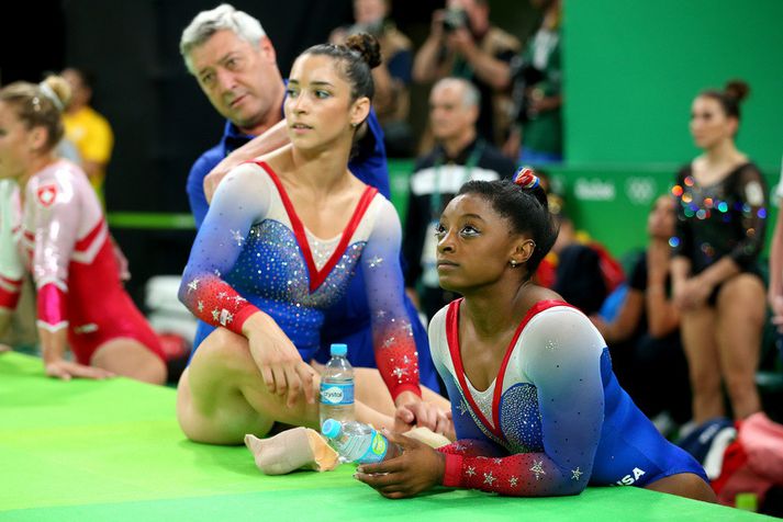 Ólympíumeistararnir Simone Biles og Alexandra Raisman eru á meðal fórnarlamba Nassar.