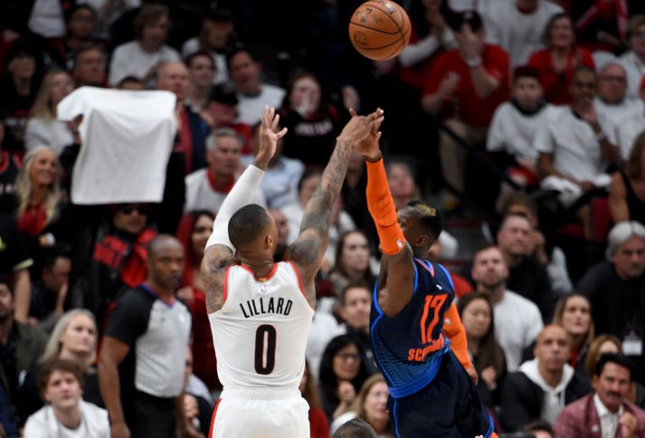 Lillard skoraði 50 stig í leiknum í nótt