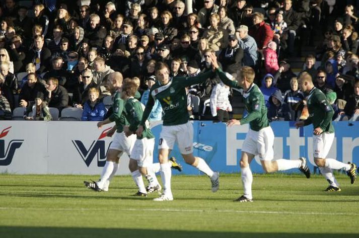 Blikar fagna einu marka sinna í kvöld.
