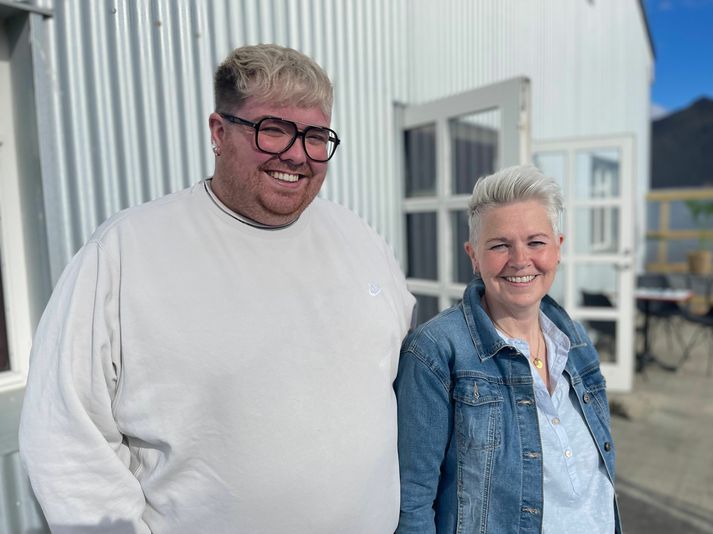 Alexander Aron og Guðrún St. hjá Hinsegin Vesturlandi