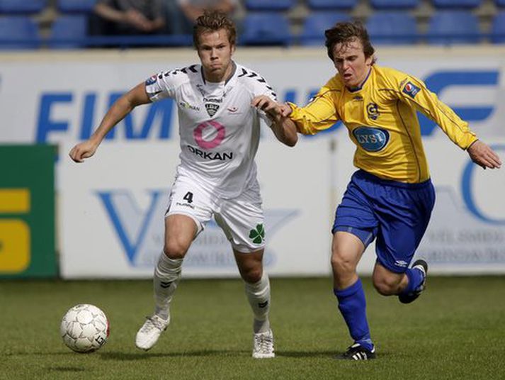 Finnur Ólafsson og Jóhann Helgason í leiknum í dag.