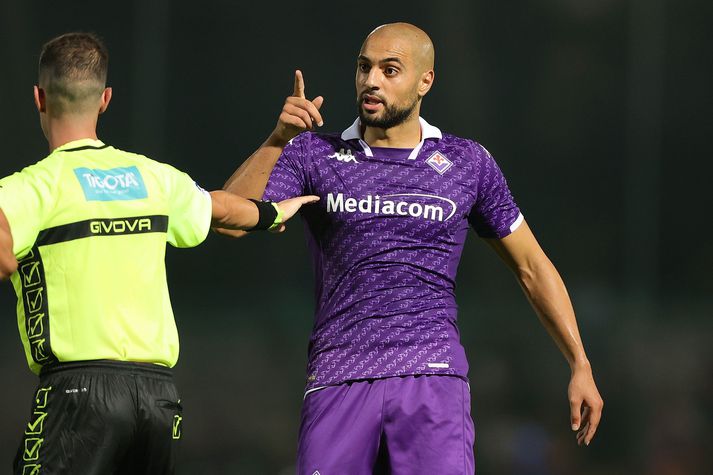 Sofyan Amrabat vill komast til Man United en enska félagið er ekki tilbúið að eyða of miklu.