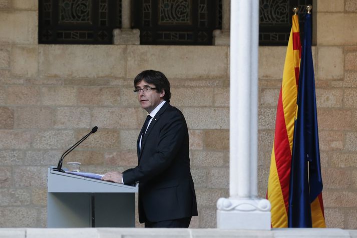 Carles Puigdemont hélt ræðu í gær en dagurinn var erfiður fyrir héraðsforsetann.