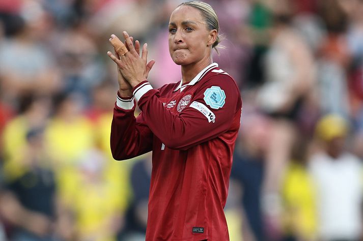 Sanne Troelsgaard spilaði sinn síðasta landsleik á Evrópumótinu í sumar og var eflaust búin að taka þessa ákvörðun þegar hún þakkaði fyrir leikinn.