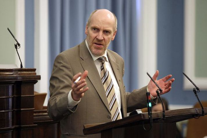 Menn verða að standa við skuldbindingar sínar, segir ráðherra. Fréttablaðið/Valli 