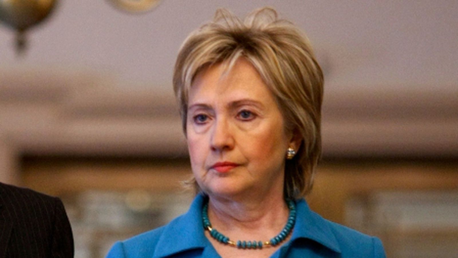 Hillary Vari Hillary aðvarar N-Kóreumenn - Vísir