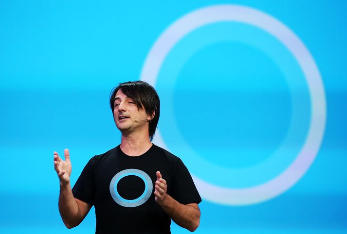 Joe Belfiore, formaður símadeildar Microsoft kynnir Cortana.