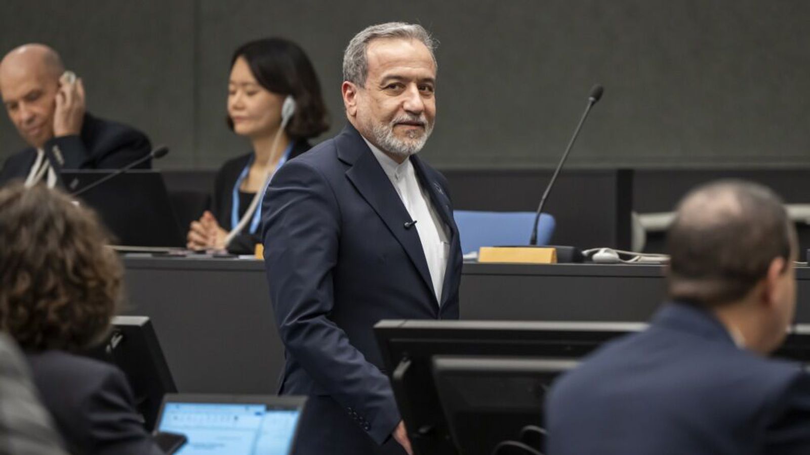 Hormússundið opið á ný