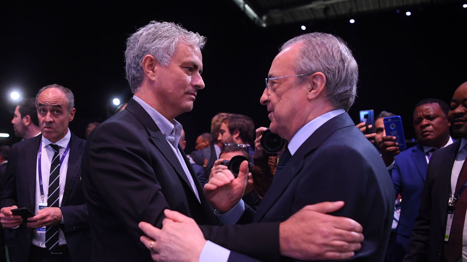 Mourinho kynntur til leiks eftir kosningar