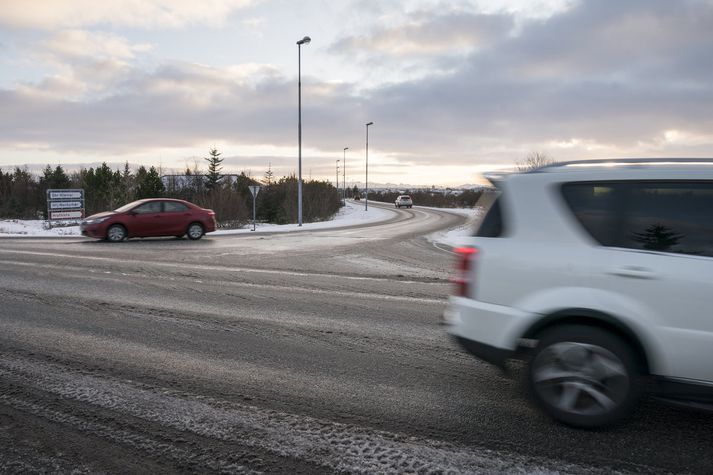 Vegurinn umdeildi hefur tryggt Hafnfirðingum við Heiðvang styttri leið í gegn um Garðabæ.