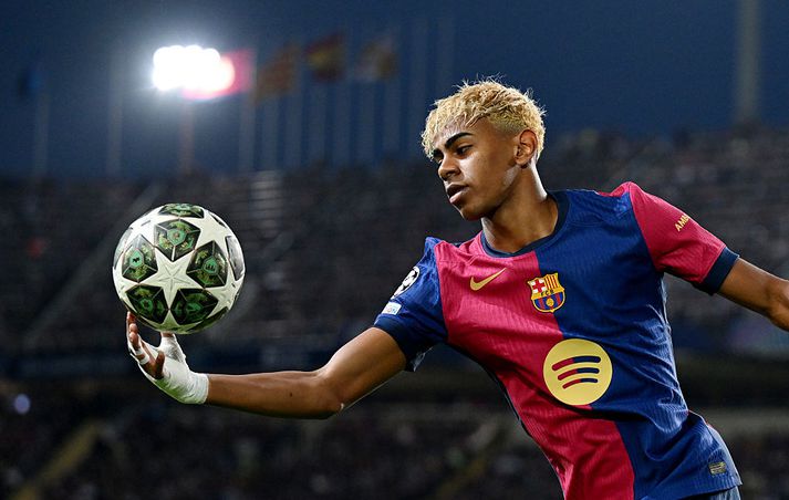 Lamine Yamal sýndi hversu stórkostlegur hann er með frammistöðu sinni á Ólympíuleikvanginum í Barcelona í kvöld.