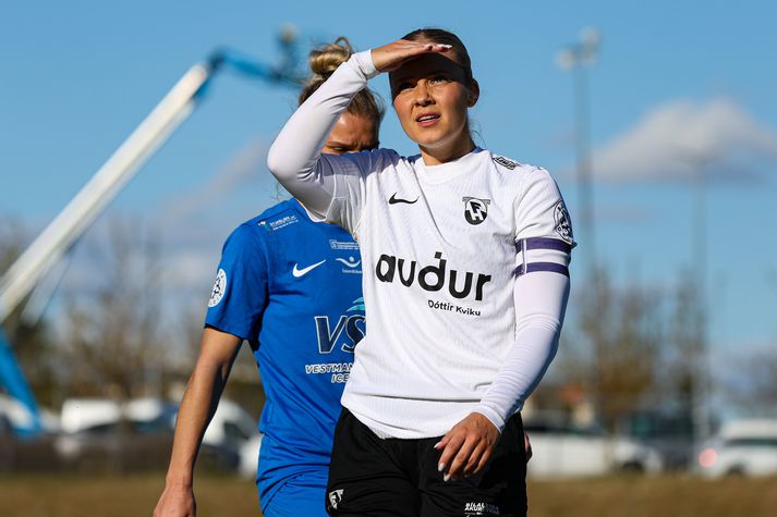 Andrea Rán Snæfeld Hauksdóttir, er létt að hafa ekki tapað viðureigninni á heimavelli.
