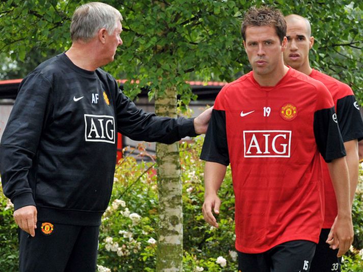 Sir Alex Ferguson og Michael Owen á æfingu með Manchester United.