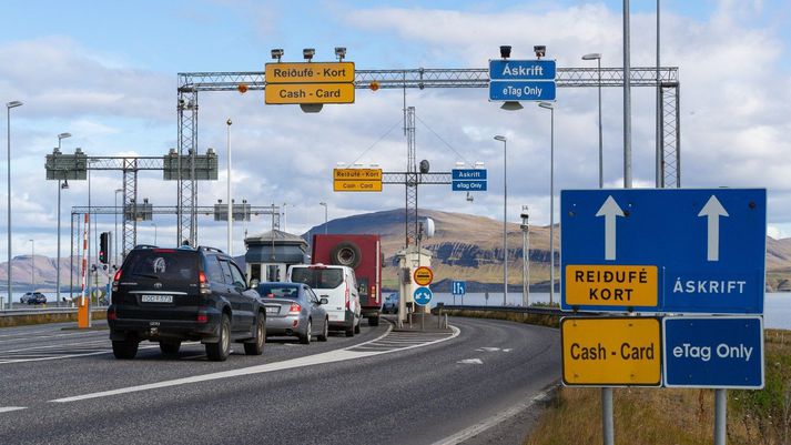 Innheimtu veggjalda í Hvalfjarðargöng lauk haustið 2018 þegar vegfarendur voru búnir að greiða upp göngin. Núna eru horfur á að gjaldtaka hefjist að nýju.