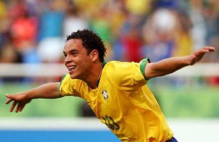 Lulinha í leik með U17 landsliði Brasilíu.