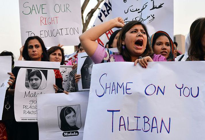 Talibönum voru ekki vandaðar kveðjurnar víða í Pakistan í gær.nordicphotos/AFP